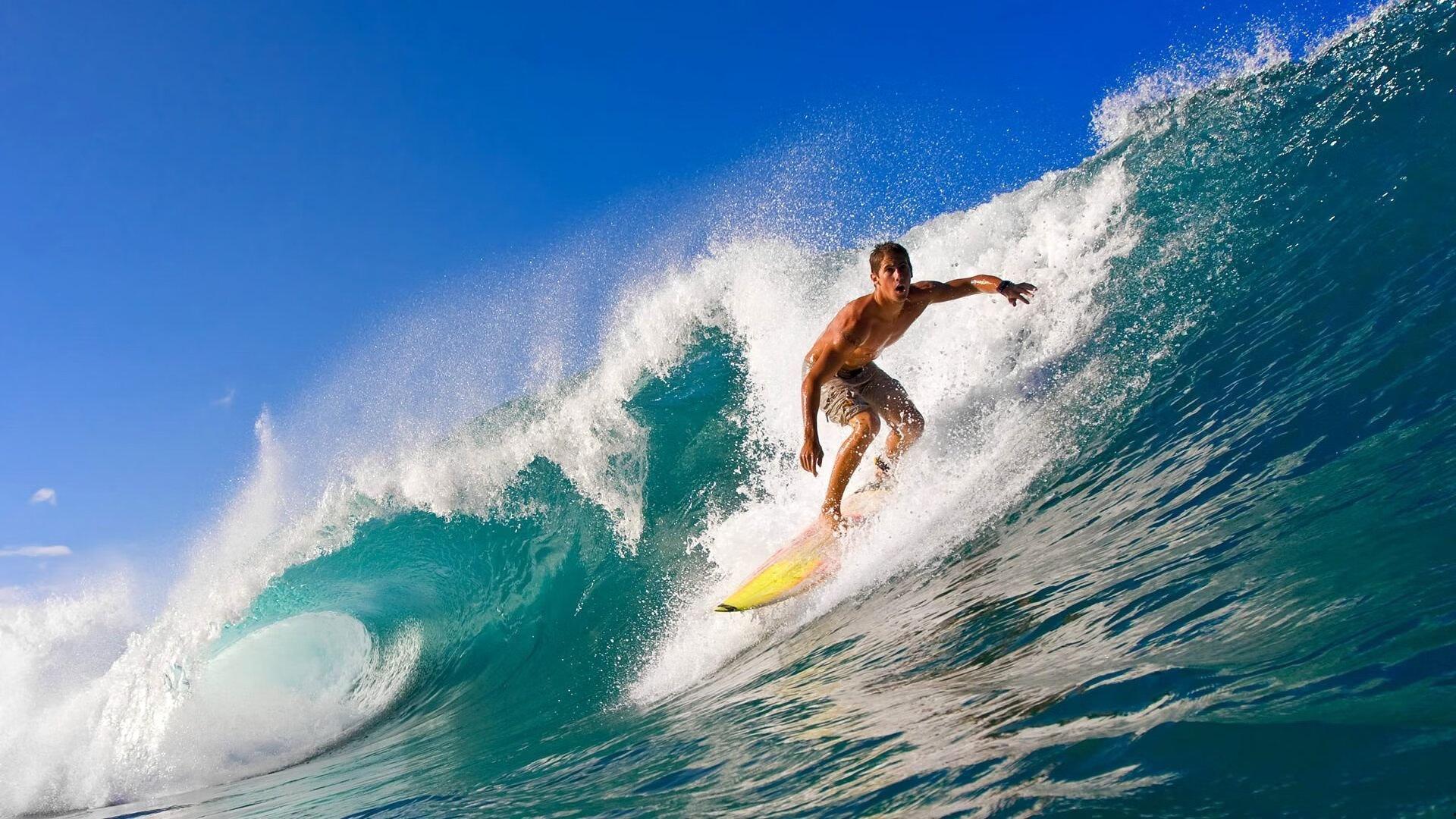 田径世锦赛惊天一战！23岁新星打破尘封15年世界纪录