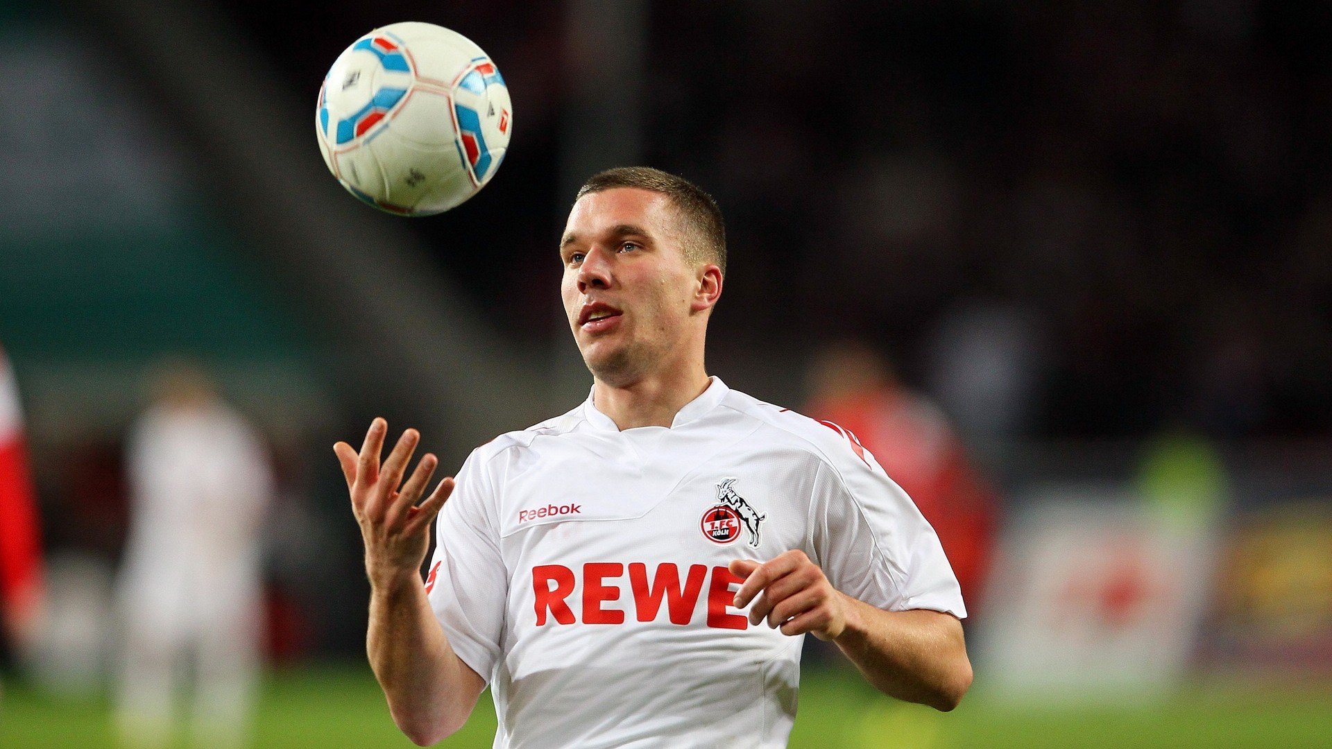 温网2024，阿尔卡拉斯逆转德约科维奇，新生代王者加冕草地之王【中欧体育】