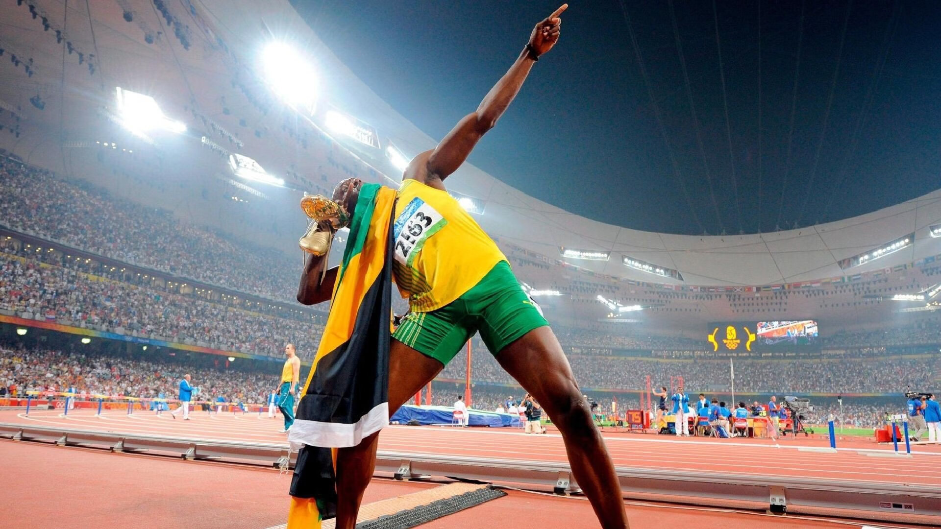 纳达尔鏖战五盘惊险晋级 法网第14冠之路再进一步